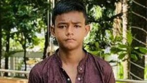 তারেক রহমানের নির্বাচনী সমাবেশের মিছিলে ভিডিও করার সময় কিশোরের মৃত্যু তারেক রহমানের নির্বাচনী সমাবেশের মিছিলে ভিডিও করার সময় কিশোরের মৃত্যু