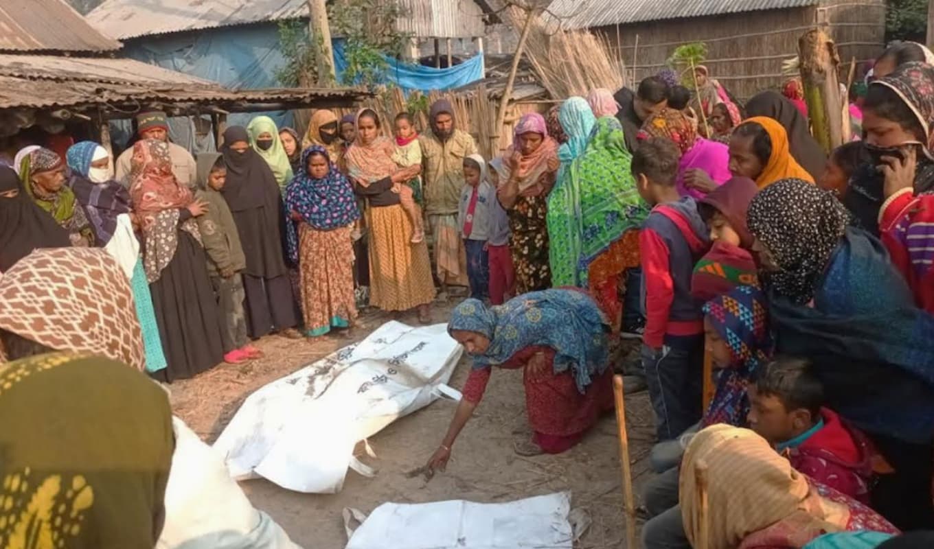 নাটোরে আগুনে পুড়ে মা মেয়ের মর্মান্তিক মৃত্যু নাটোরে ভয়াবহ অগ্নিকাণ্ডে মা-মেয়ে নিহত