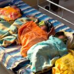 একসঙ্গে পাঁচ নবজাতকের জন্ম সুস্থ অবস্থায় সবাইকে নিয়ে বাড়ি ফিরলেন মা একসঙ্গে পাঁচ সন্তান জন্ম, সুস্থ অবস্থায় সবাইকে নিয়ে বাড়ি ফিরলেন মা