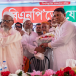 গোপালগঞ্জে ১২০০ আওয়ামী লীগ নেতাকর্মীর আনুষ্ঠানিকভাবে বিএনপিতে যোগদান গোপালগঞ্জে ১২০০ আওয়ামী লীগ নেতাকর্মীর আনুষ্ঠানিকভাবে বিএনপিতে যোগদান