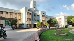 images রাজশাহী বিশ্ববিদ্যালয়ের ৭৩তম প্রতিষ্ঠাবার্ষিকী: প্রতিষ্ঠা আন্দোলন থেকে বর্তমান