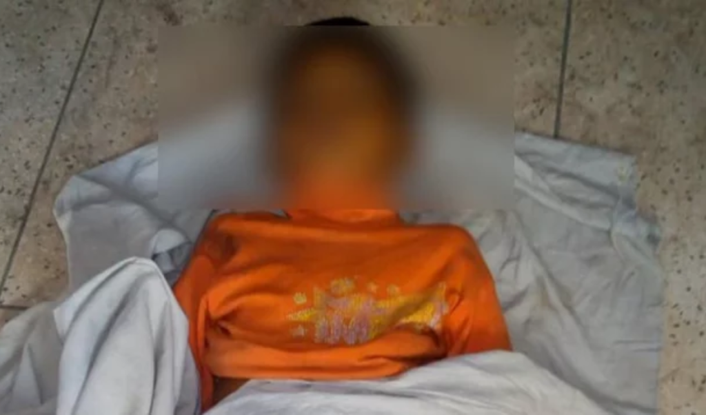 কাপ্তাইয়ে ঘরে খেলার সময় গলায় গামছা পেঁচিয়ে অবোধ শিশুর মর্মান্তিক মৃত্যু কাপ্তাইয়ে ঘরে খেলার সময় গলায় গামছা পেঁচিয়ে অবোধ শিশুর মর্মান্তিক মৃত্যু