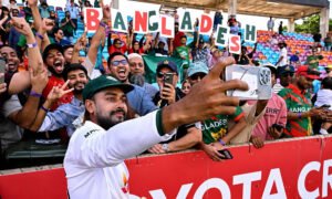 মিরাজের চোখে অস্ট্রেলিয়ার মাটিতে সিরিজ জয়ের ইতিহাস মিরাজের চোখে অস্ট্রেলিয়ার মাটিতে সিরিজ জয়ের ইতিহাস