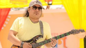 ‘উত্তরাধিকার ঘিরে আইয়ুব বাচ্চুর গান নিয়ে বিতর্ক ‘উত্তরাধিকার’ ঘিরে আইয়ুব বাচ্চুর গান নিয়ে বিতর্ক