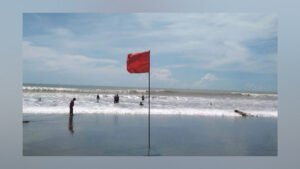 উত্তাল বঙ্গোপসাগর, চট্টগ্রাম-কক্সবাজারে ৩ নম্বর সংকেত