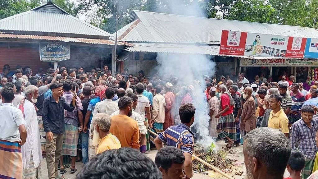 কুড়িগ্রামে সার সংকট নিয়ে চরম উত্তেজনা, আসামি হয়ে গ্রামছাড়া কৃষক