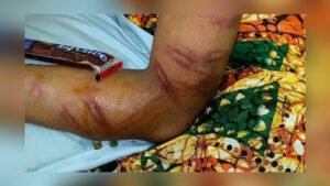 মাদ্রাসাছাত্রকে মারধরের অভিযোগে শিক্ষক থানায়