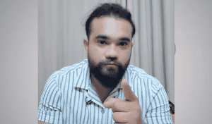 দেশ ছাড়ার ঘোষণা রুমির, সবার উদ্দেশে বললেন,‘আপনারা ভালো থাকেন’