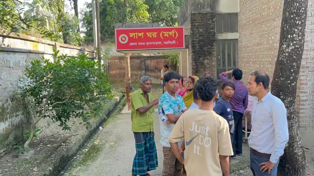 নরসিংদীতে তিন দুর্ঘটনায় শিশুসহ নিহত ৩, আহত ১১
